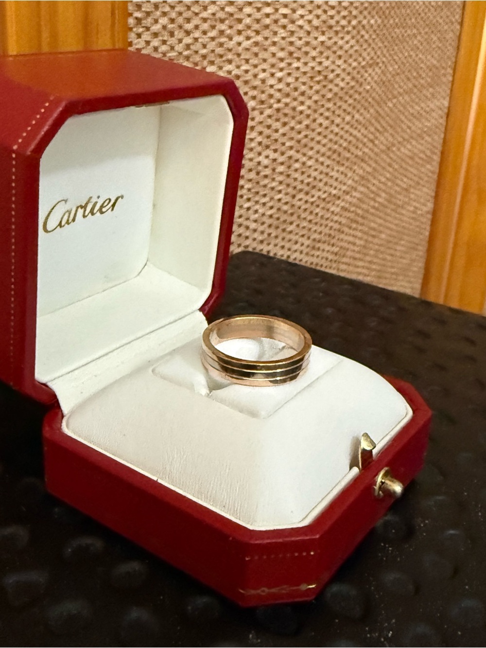 Cartier Vendôme Louis Cartier tri-color 18K gold wedding band - Picture 6 of 7